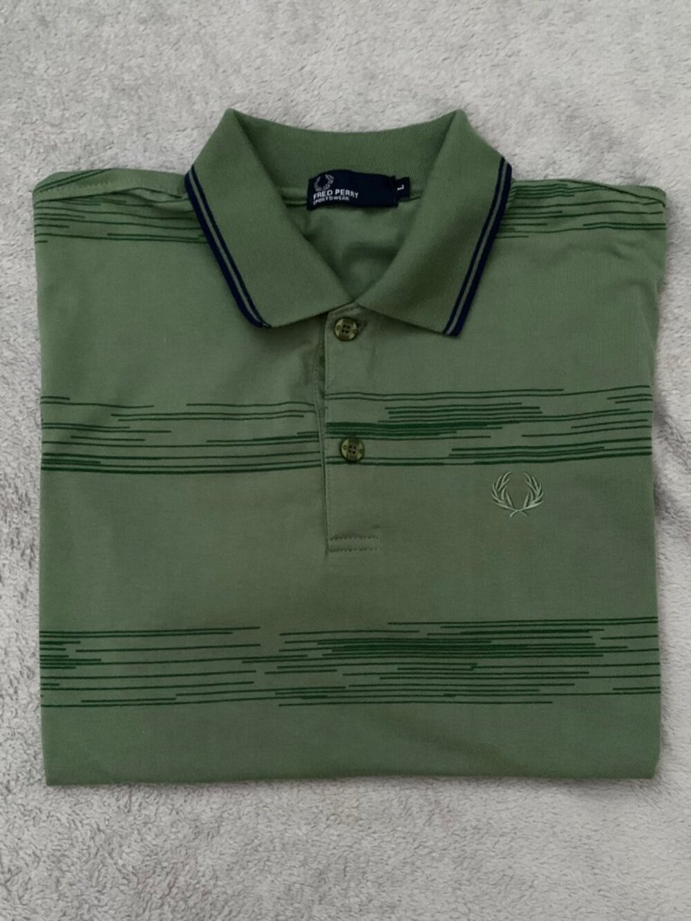Lightweight Fred Perry Cotton Polo. Large. Authentic Fred Perry. - Picture 5 of 6